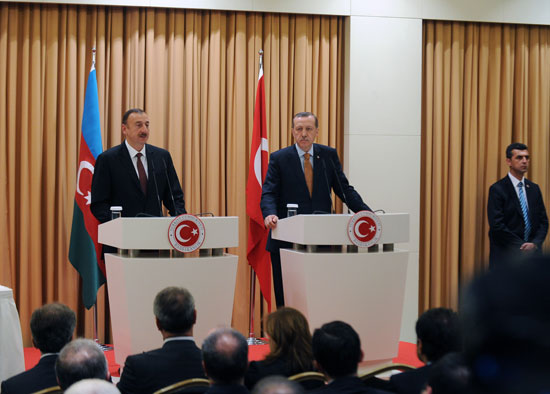 Ильхам Алиев: «Осуществляемый в Турции этот проект усилит Азербайджан и Турцию, укрепит наши позиции в регионе и мире» - ФОТО