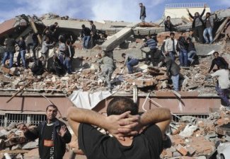 Число жертв нового землетрясения в Турции достигло 17 человек