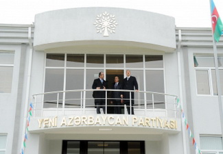 Ильхам Алиев принял участие в открытии нового административного здания правящей партии в Гахе - ФОТО
