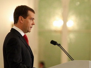 Медведев выступит с «выходным посланием» к парламенту