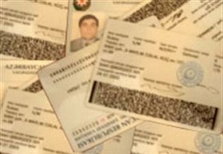 В Азербайджане меняются форма и сроки удостоверений личности