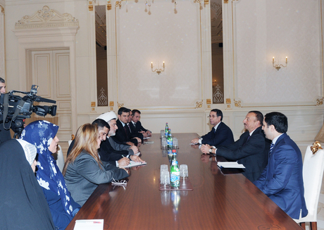 Президент Ильхам Алиев принял делегацию из Ирака под руководством Хаммама Хамуди