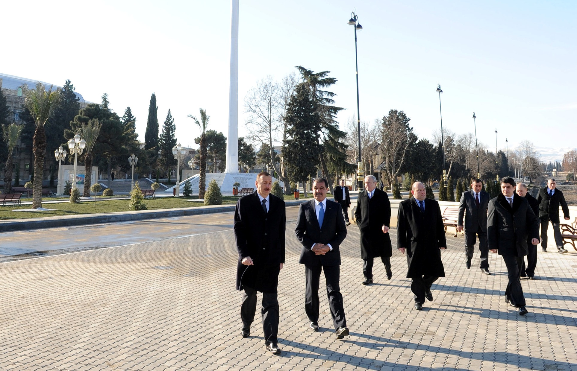 Президент Азербайджана посетил Площадь флага в Гяндже - ФОТО