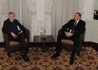 Ильхам Алиев встретился с министром иностранных дел Финляндии