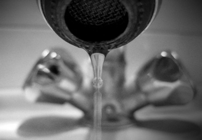 Вода в четыре района Баку подается с перебоями
