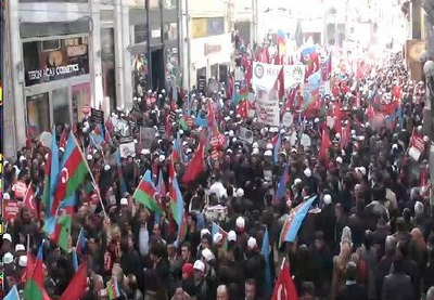 В центре Стамбула собралось полторы тысячи человек для участия в митинге, посвященном Ходжалинскому геноциду