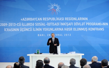 Ильхам Алиев принял участие в конференции по итогам 3-го года выполнения Госпрограммы развития регионов в 2009-2013 годах