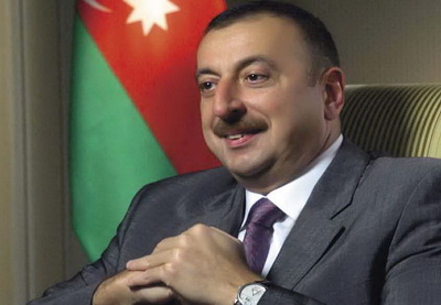 Президент Азербайджана наградил группу женщин