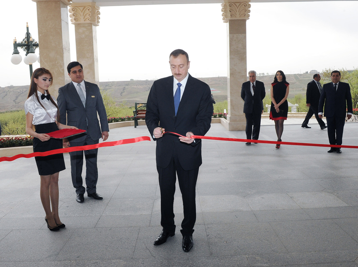 Президент Азербайджана принял участие в открытии отеля Ayan Palace - ФОТО