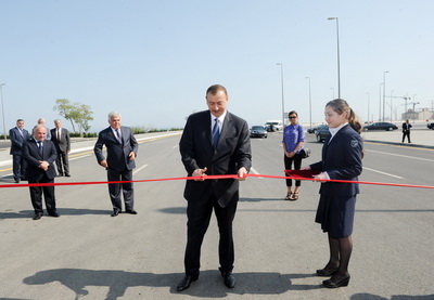 Ильхам Алиев принял участие в открытии новой части дороги Баку-Алят - ФОТО