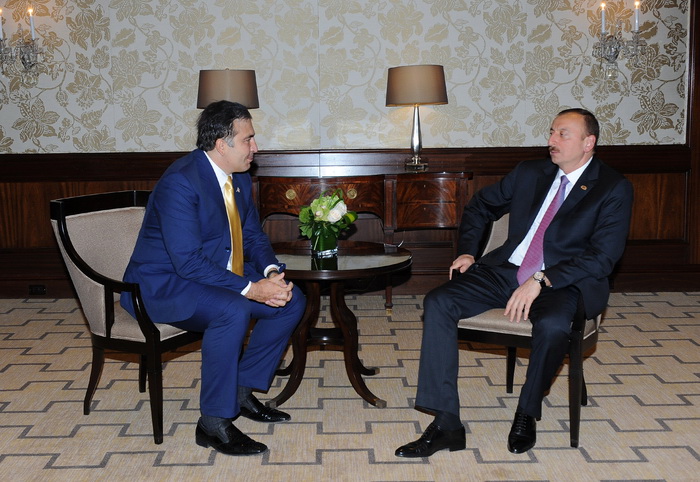 Ильхам Алиев встретился с президентом Грузии - ФОТО