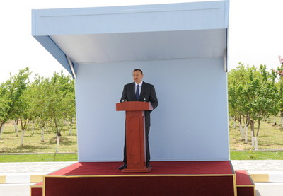 Ильхам Алиев: «Философия азербайджанства, наша приверженность государственности ведут нас вперед» - ФОТО