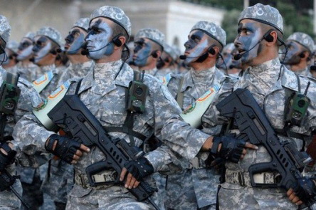 Сегодня - День Вооруженных сил Азербайджана