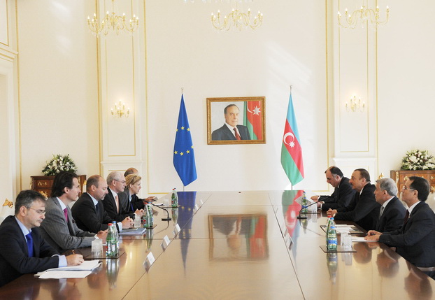 Состоялась встреча президентов Азербайджана и Совета Евросоюза в расширенном составе - ФОТО