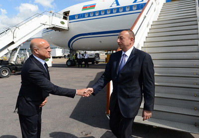 Ильхам Алиев прибыл с рабочим визитом в Великобританию