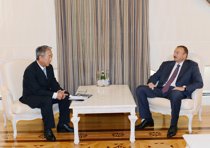 Президент Азербайджана принял посла Республики Корея в связи с завершением его дипломатической миссии