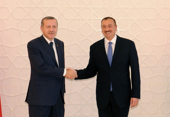 В Габале проходит встреча премьер-министра Турции с Президентом Азербайджана