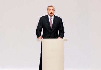 Ильхам Алиев: «В основе идущих в мире болезненных процессов лежит безответственность политиков»