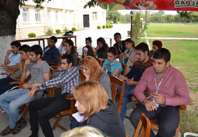 Творческая молодежь Азербайджана создает собственную сеть - ФОТО