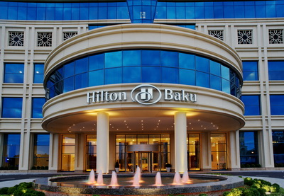 Гостиница Hilton Baku празднует год со дня открытия - ФОТО