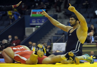 Борец Али Исаев стал победителем турнира в России