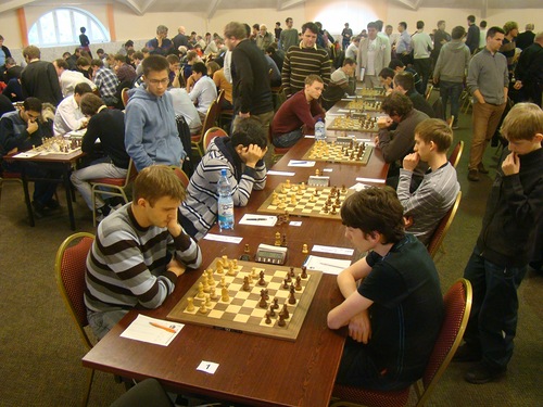 Азербайджанские шахматисты вдалеке от лидеров на Мемориале Чигорина