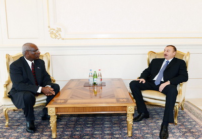 Ильхам Алиев принял верительные грамоты посла Эритреи в Азербайджане