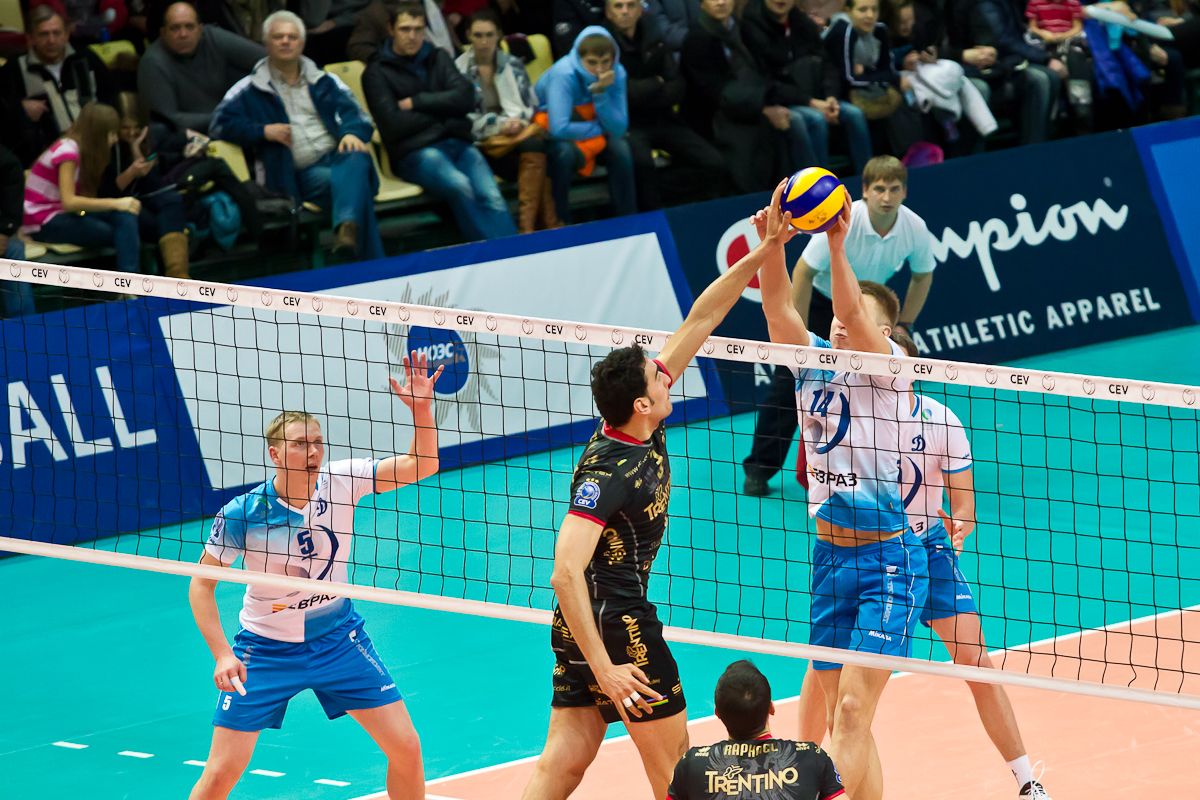 Азербайджанский арбитр стал свидетелем победы московского «Динамо»