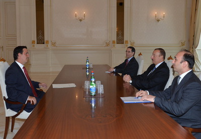Ильхам Алиев принял специального посланника президента Уругвая