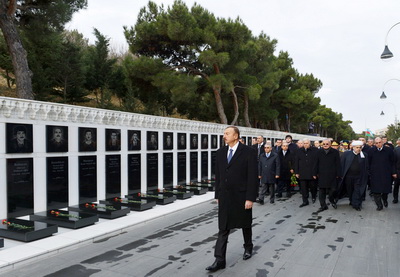 Президент Азербайджана почтил память жертв 20 января - ФОТО