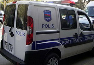 В Баку полицейский автомобиль совершил ДТП, пострадали две женщины