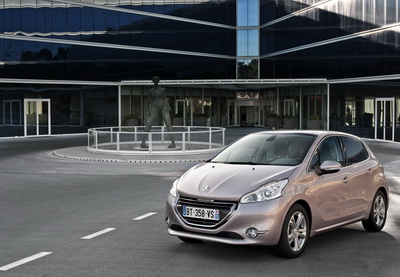 Peugeot 208 «сыграл» главную роль в эротическом триллере - ВИДЕО