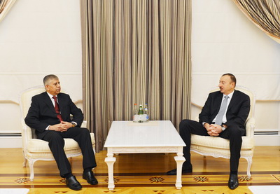 Ильхам Алиев принял посла Пакистана в Азербайджане по случаю завершения его дипмиссии - ФОТО