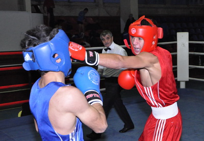 Определились победители молодежного первенства Азербайджана по боксу