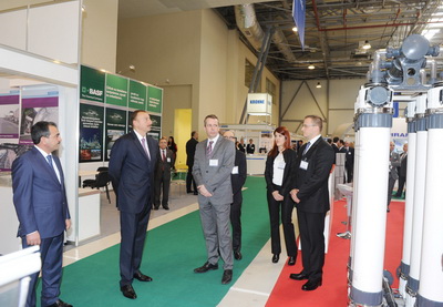 Президент Азербайджана ознакомился с первой Каспийской международной выставкой водных технологий – CATEF-2013 - ФОТО