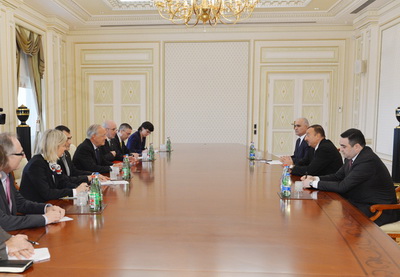 Ильхам Алиев принял представительскую делегацию Швейцарии - ФОТО