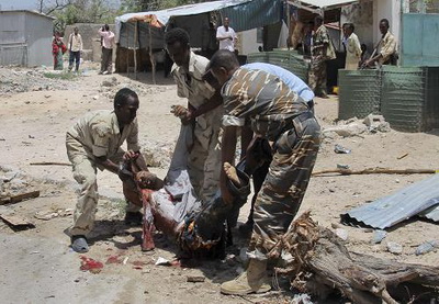 Мощный взрыв прогремел в столице Сомали, не менее 8 человек погибли