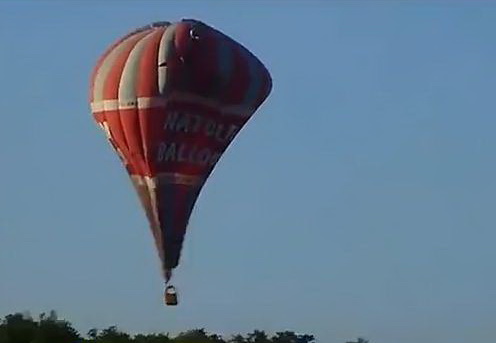 В Турции столкнулись воздушные шары, один рухнул с 300 метров - ВИДЕО