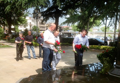 Азербайджанские ветераны футбола примут участие в прощальном матче Кахи Каладзе - ФОТО