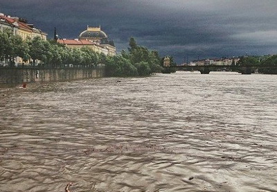 Восемь станций метро в Праге закрыты из-за угрозы наводнения