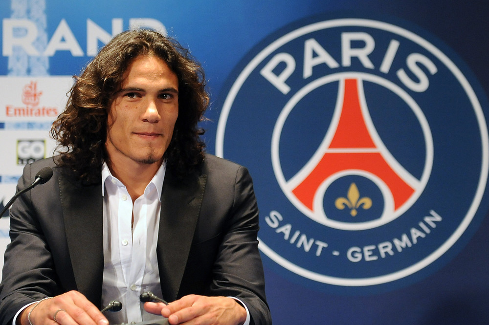 Эдинсон Кавани официально стал игроком «ПСЖ»