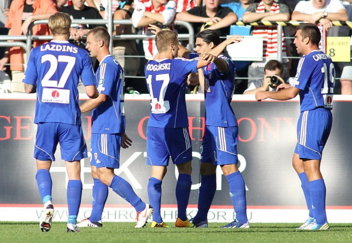 Победная репетиция «Пяста» перед матчем с «Карабахом» - ВИДЕО