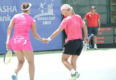 Определились первые полуфиналисты женского теннисного тура Baku Cup-2013