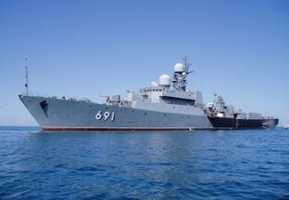Корабли Каспийской флотилии зашли в порт Баку - ФОТО