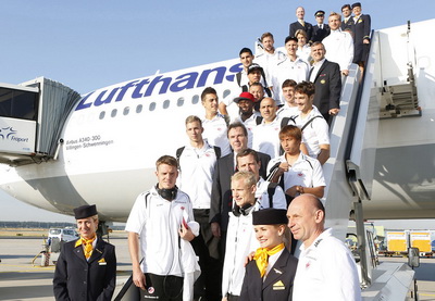 ФК «Айнтрахт» прибыл в Баку без своего капитана