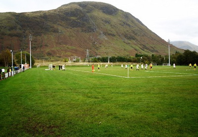 Шотландский клуб продает защитника через объявление в газете