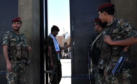 На премьер-министра Йемена совершено покушение - СМИ