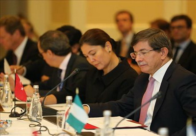 Давутоглу указал на необходимость очищения региона от любого оружия массового поражения