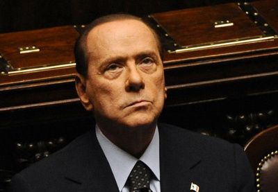 Члены правительства Италии из партии Берлускони подают в отставку