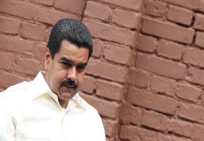 Президент Венесуэлы объявил о выдворении из страны трех американских дипломатов